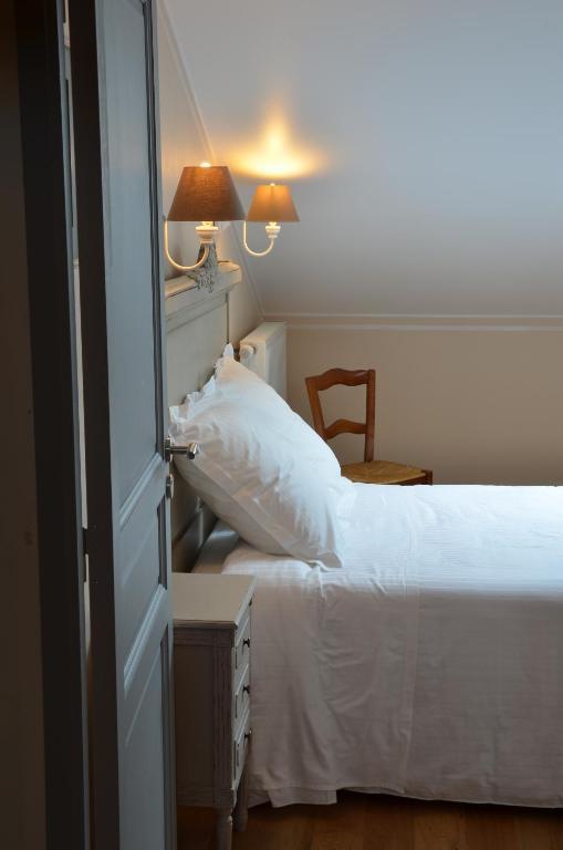 Bed and Breakfast La Gentilhommiere Chantepie Zimmer foto